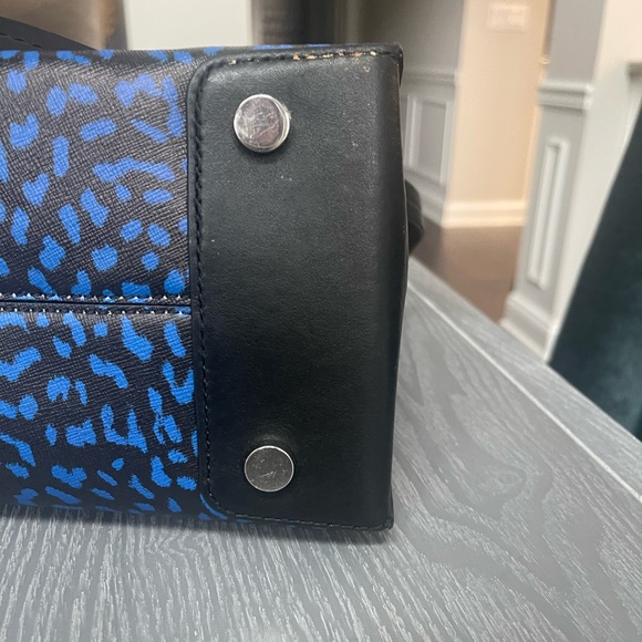 Michael Kors Mercer Saffiano Leather Tote top handle Handbag - Picture 4 of 11